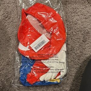 Super Mario. Mario Costume Set